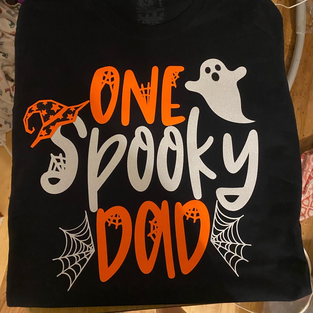 One spooky dad👻👻👻 T-shirt